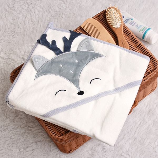 حوله کلاهدار طرح گوزن gaye baby